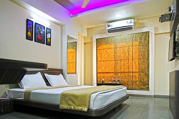 Hotel Yash Executive